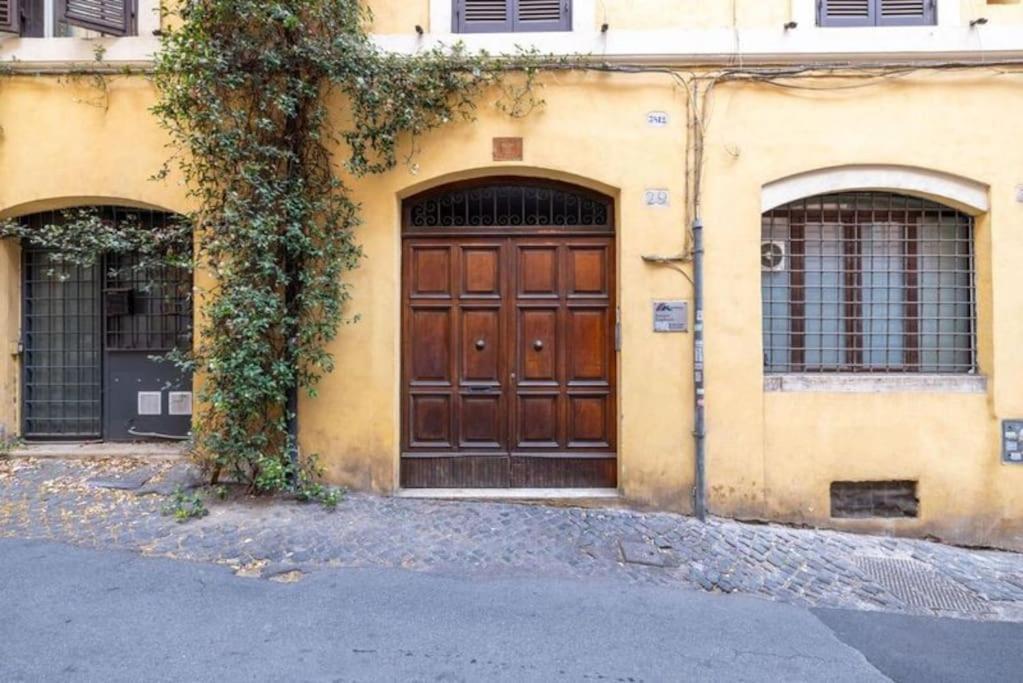 Colosseum Charming Apartment Рим Экстерьер фото