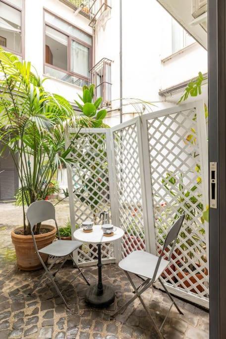 Colosseum Charming Apartment Рим Экстерьер фото